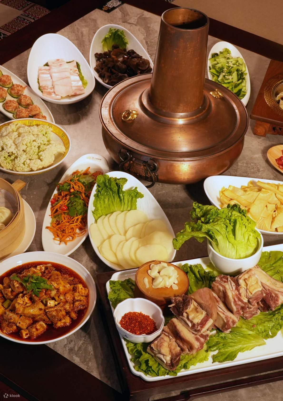 梵·윈단 티베트 연회 | 주자이거우 경구점